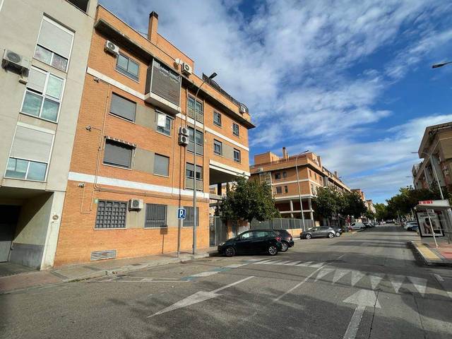 Garaje en Venta en RIO en Base Aérea