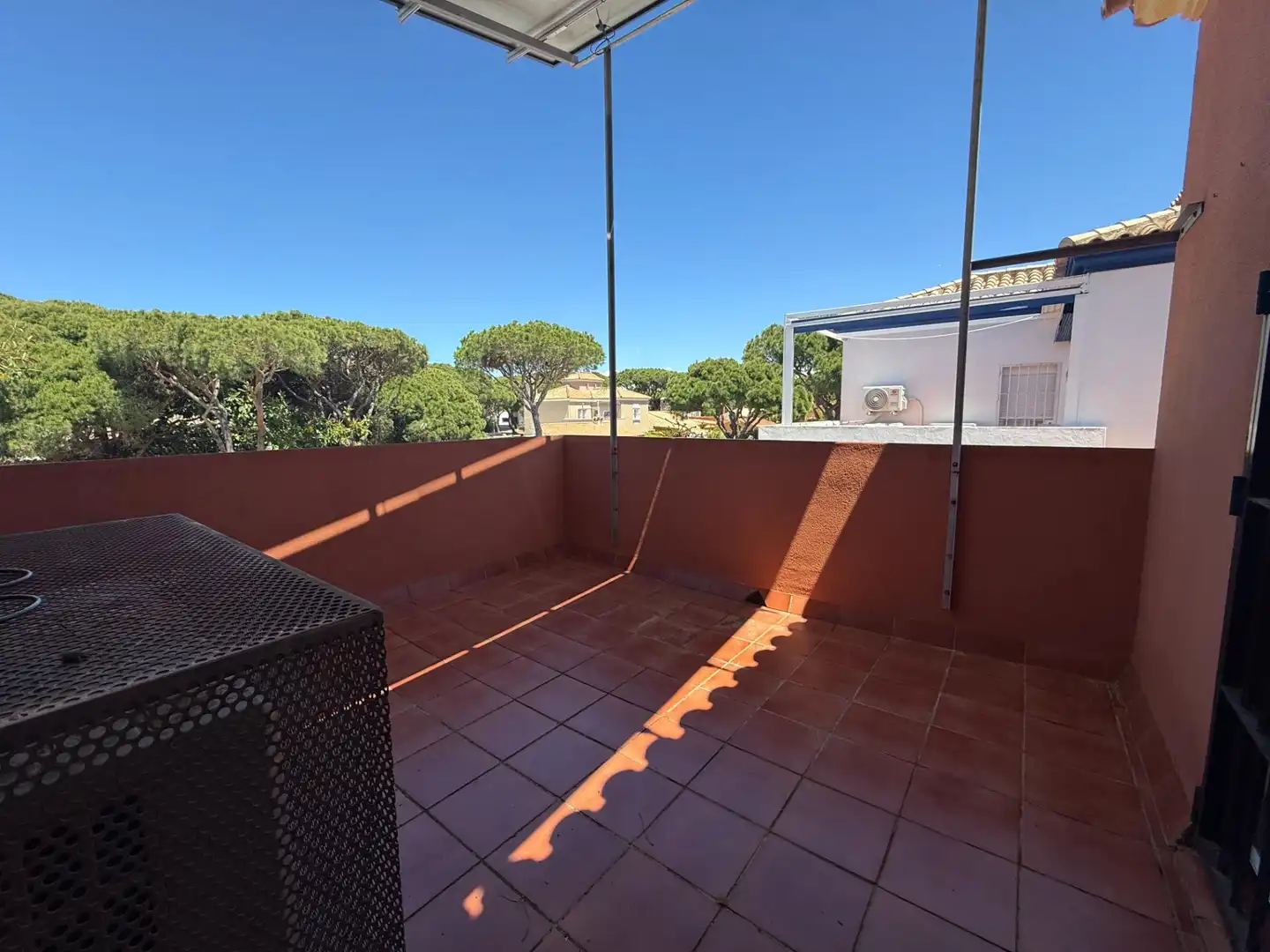 Terraza de Casa o chalet en venta en Chiclana de la Frontera con Aire acondicionado, Jardín privado y Terraza