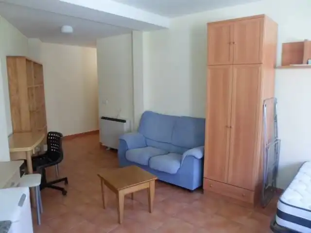Study for rent in Rúa de Sánchez Freire, Conxo