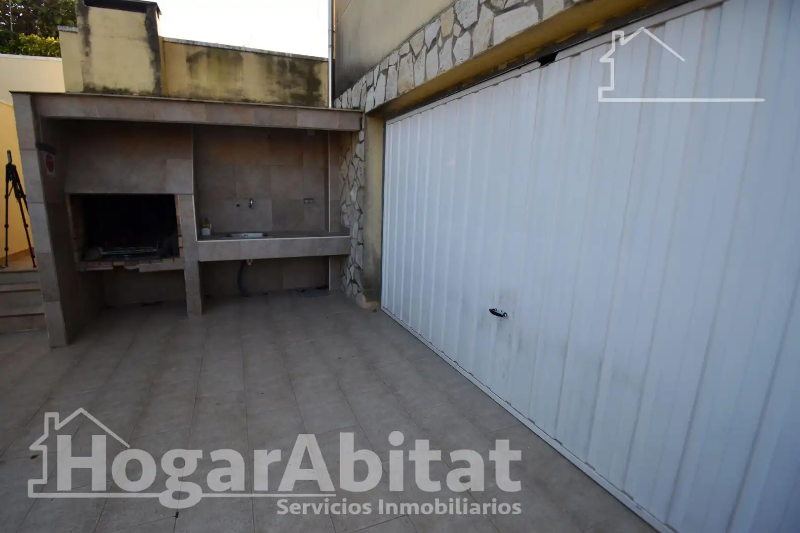 Aparcament de Casa o xalet en venda en Borriol amb Calefacció, Jardí privat i Terrassa