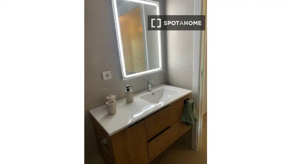 Flat with terrace to rent in Algirós, imagen 11