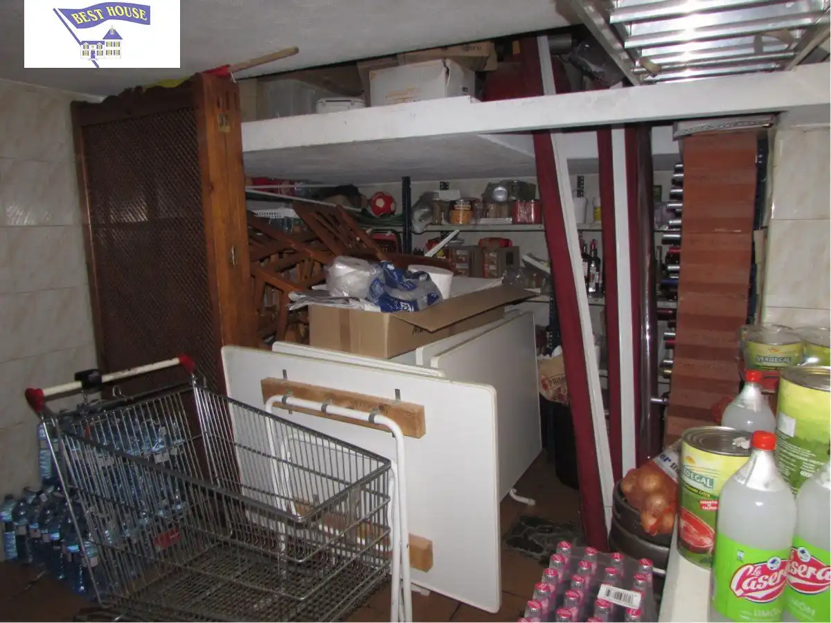 Local en venta en Albacete con Aire acondicionado y Amueblado