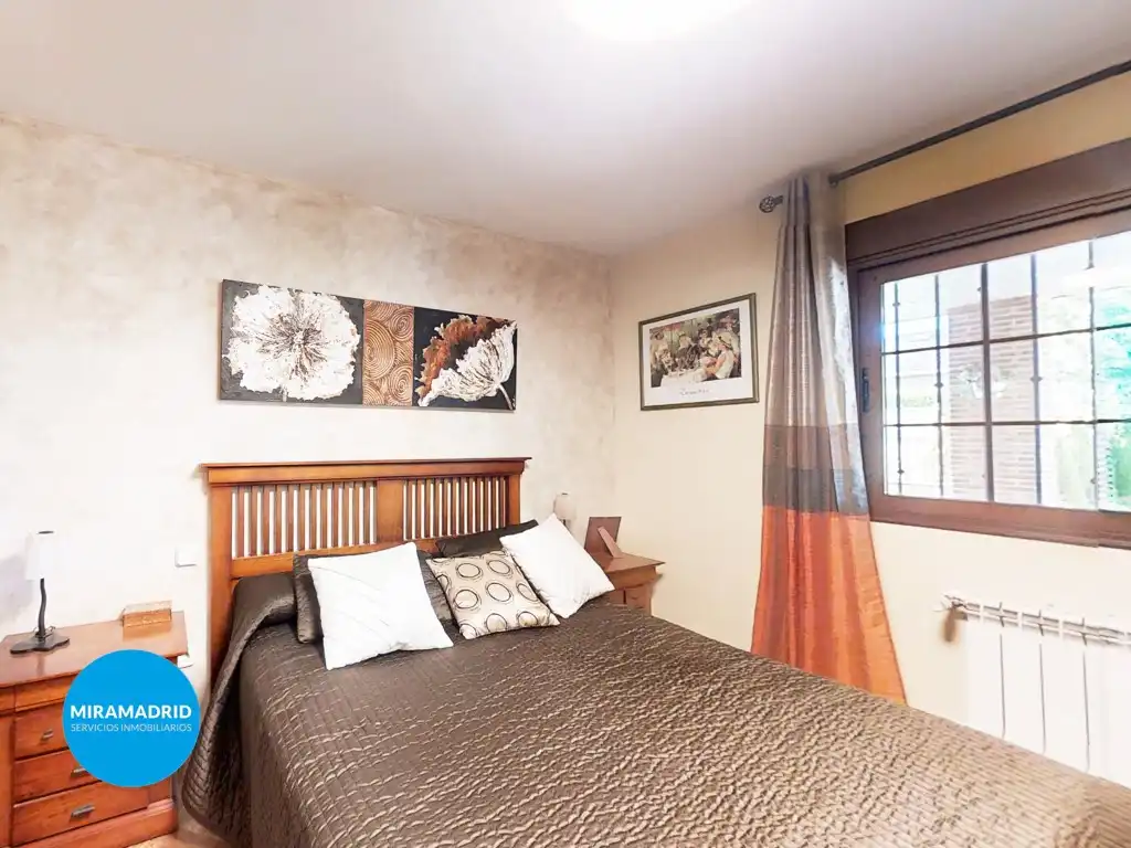 Habitación de Casa o chalet en venta en Torrejón del Rey con Piscina