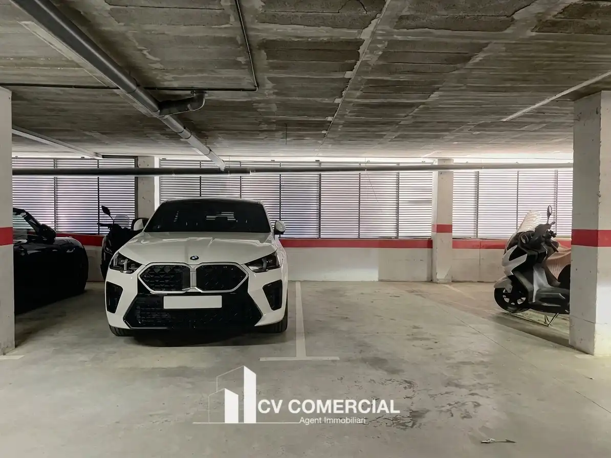 Parking de Ático en venta en Tiana con Aire acondicionado, Calefacción y Parquet