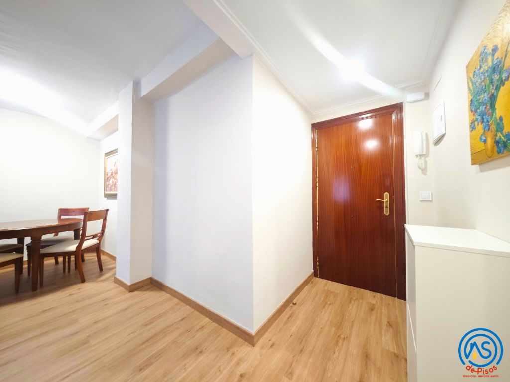 Flat for rent in  Zaragoza Capital  with Air Conditioner, Heating and Parquet flooring