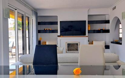 Living room of Planta baja for sale in Marbella  with Air Conditioner, Terrace and Swimming Pool