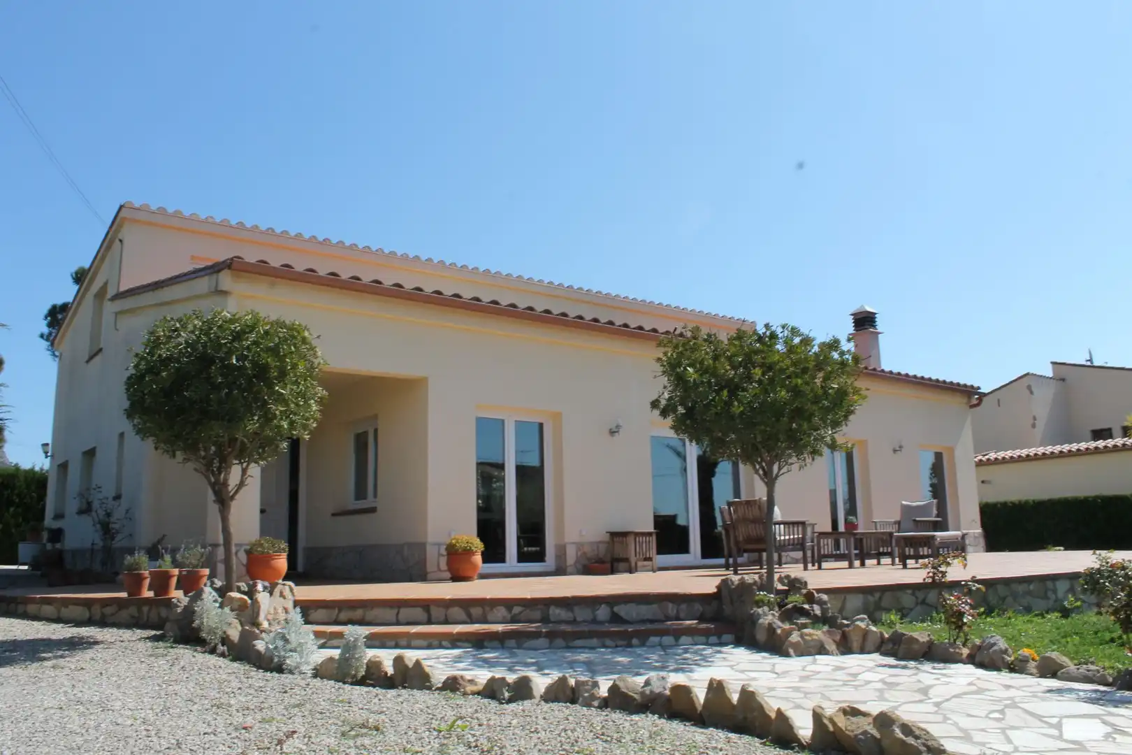 Vista exterior de Casa o chalet en venta en L'Estartit con Aire acondicionado, Calefacción y Jardín privado