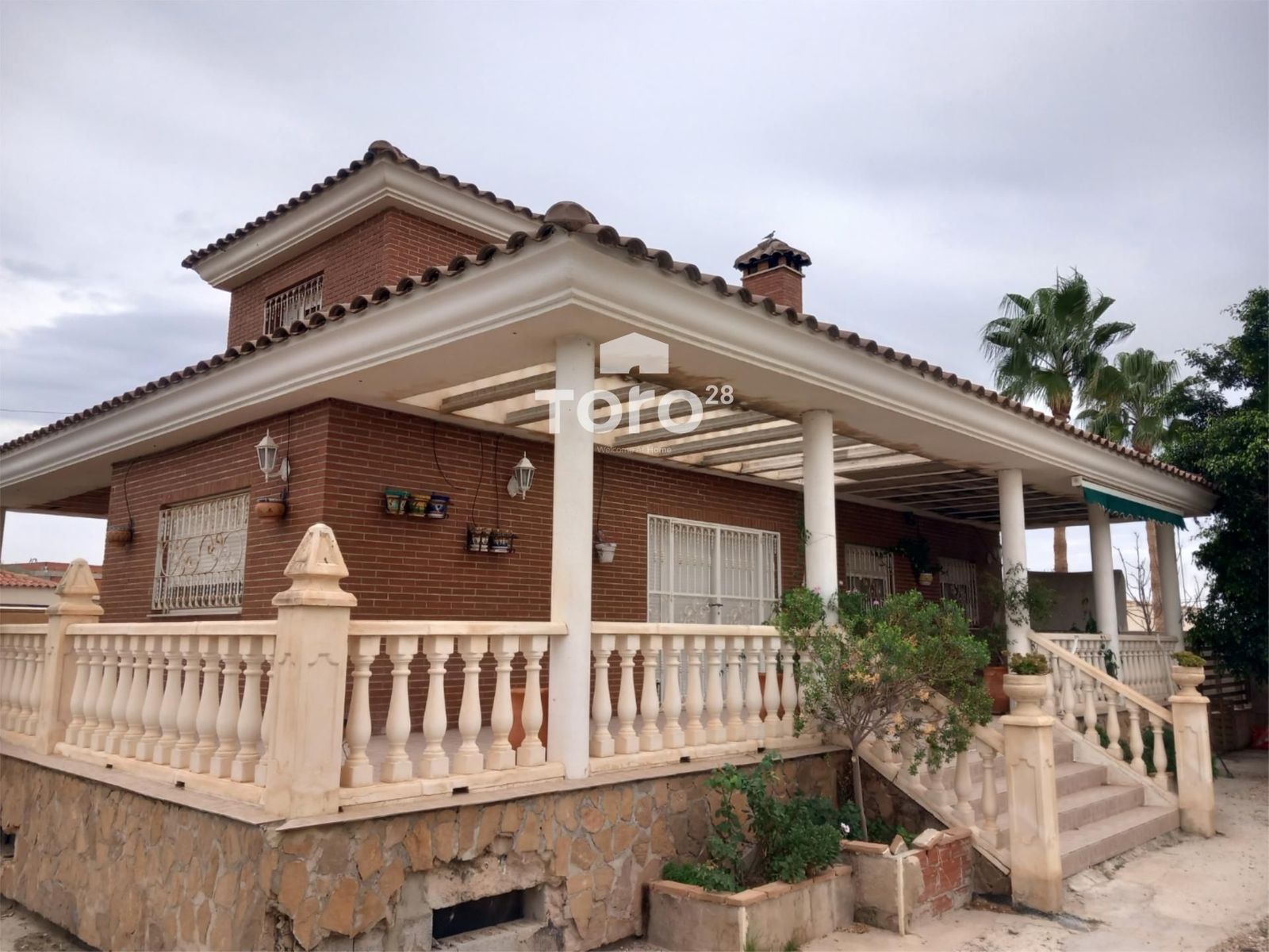 Vista exterior de Casa o xalet en venda en San Vicente del Raspeig / Sant Vicent del Raspeig amb Terrassa, Traster i Forn