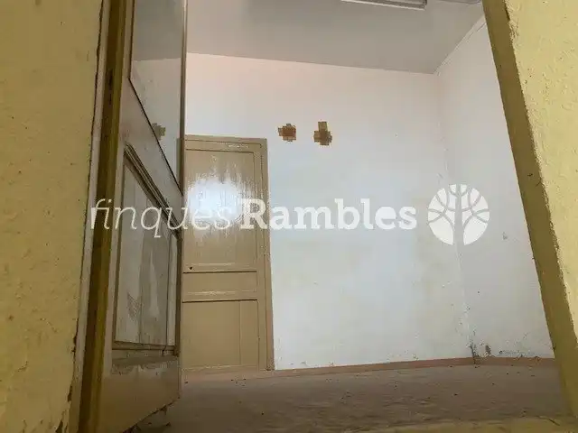 Gebäude zum Verkauf in La Pobla de Claramunt