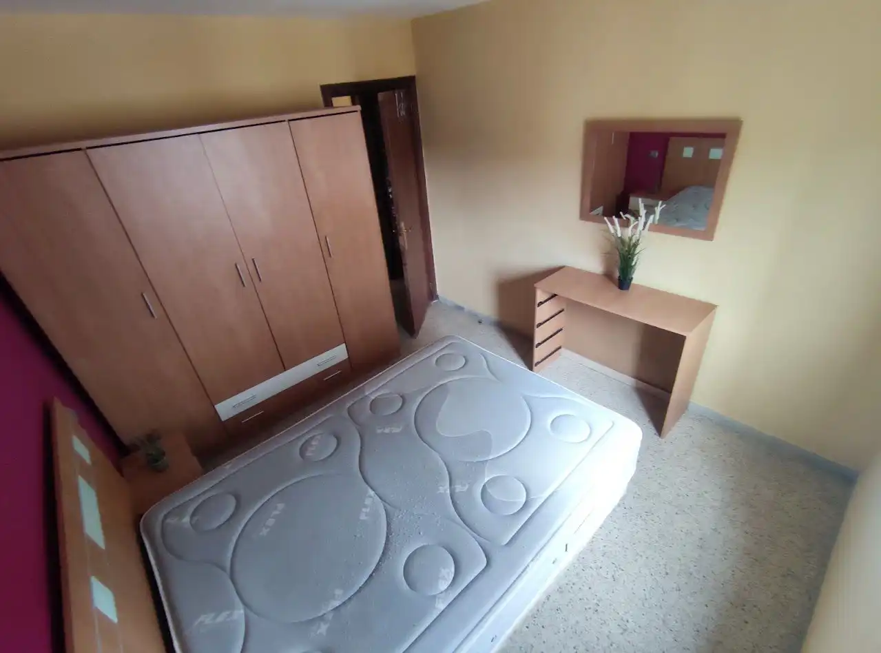 Bedroom of Flat for sale in Sevilla  with Air Conditioner and Storage room