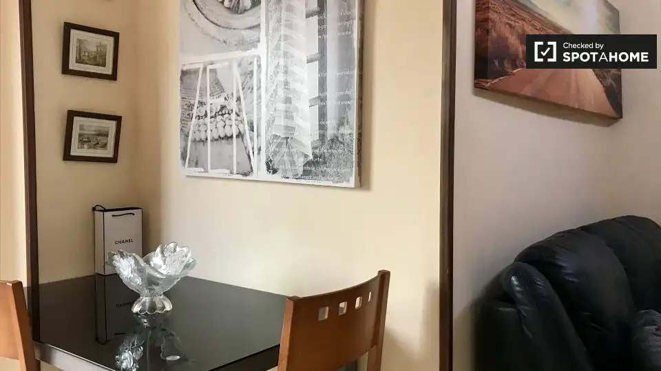 Comedor de Piso de alquiler en Alcalá de Henares con Aire acondicionado, Calefacción y Amueblado