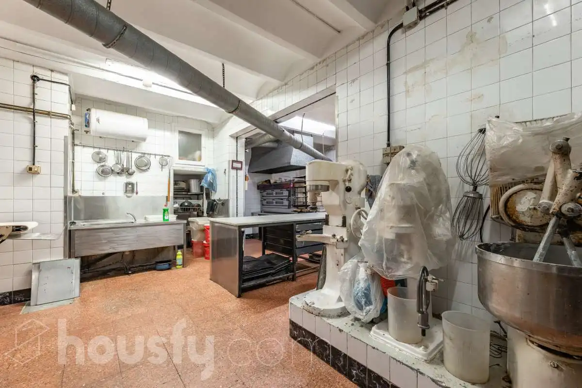 Kitchen of Commercial properties for sale in Barcelona  with Air Conditioner and Furnished