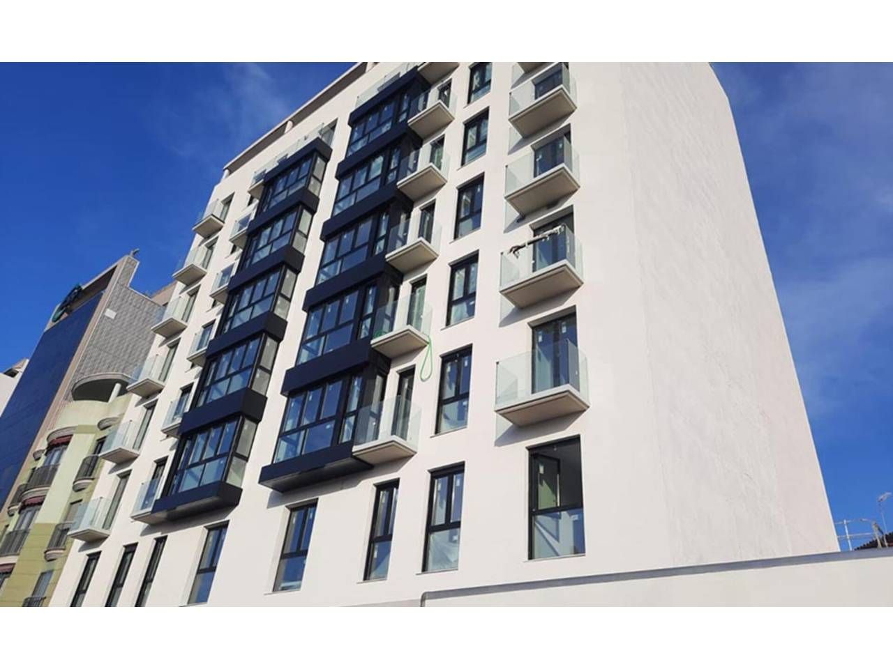 Exterior view of Flat for sale in  Valencia Capital  with Air Conditioner, Parquet flooring and Storage room