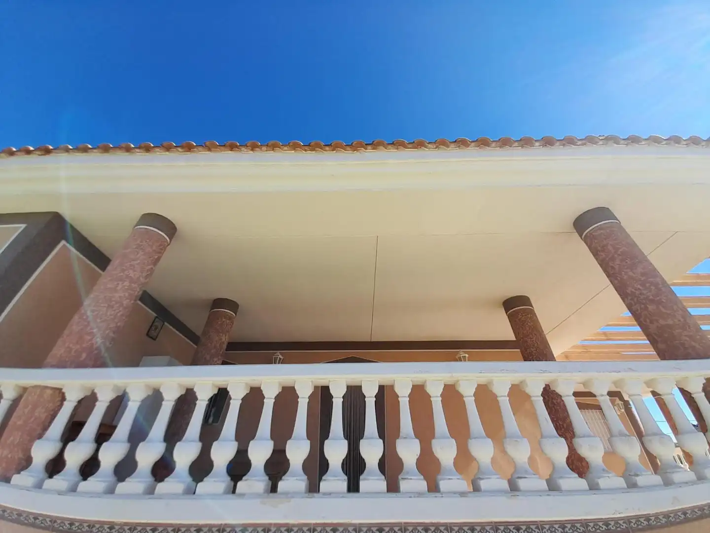 Vista exterior de Casa o xalet en venda en Alicante / Alacant amb Calefacció, Jardí privat i Terrassa