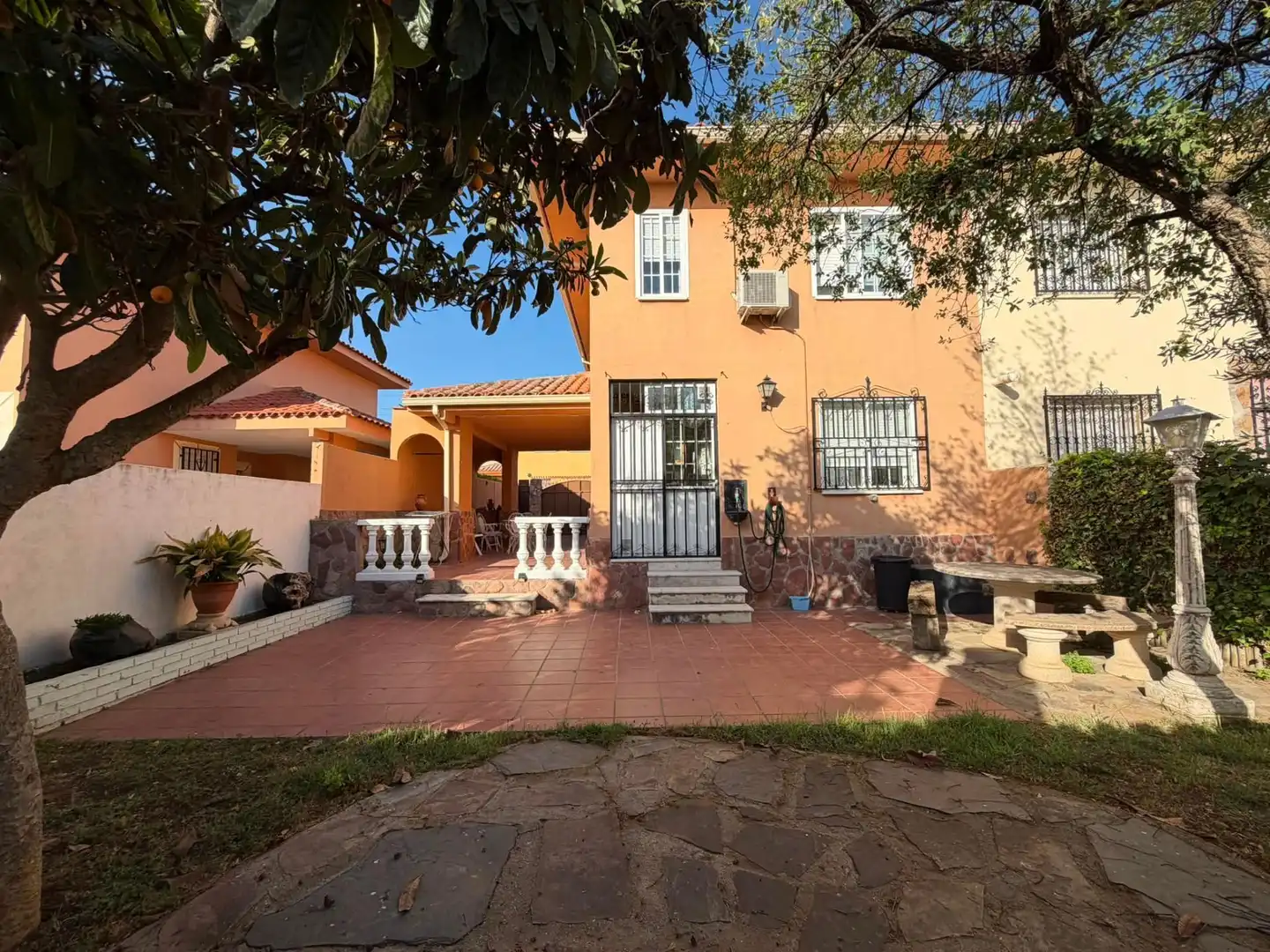 Exterior view of Houses for sale in Ontígola  with Air Conditioner, Heating and Private garden