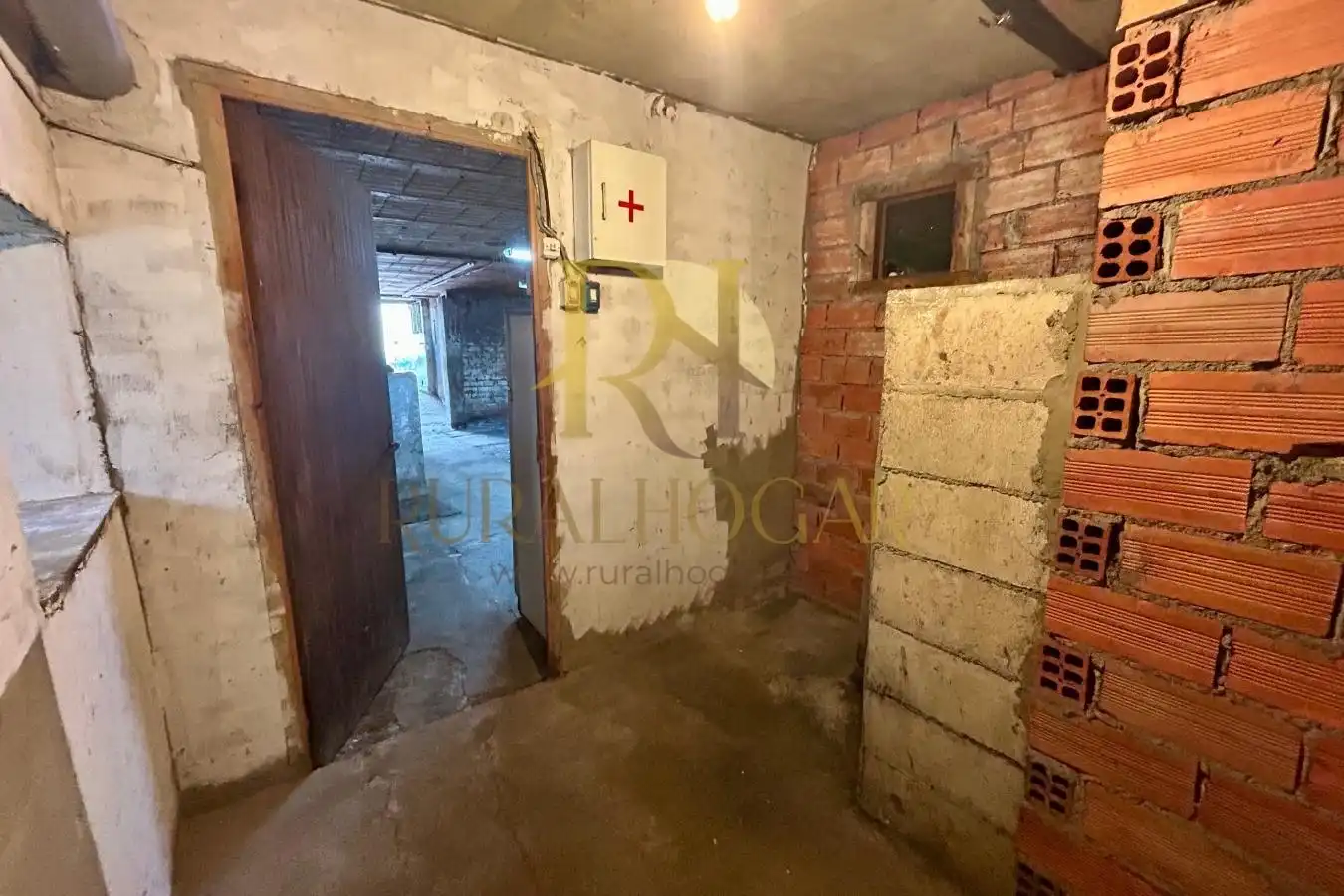 Casa adosada en venta en Cabrillanes con Calefacción, Jardín privado y Amueblado