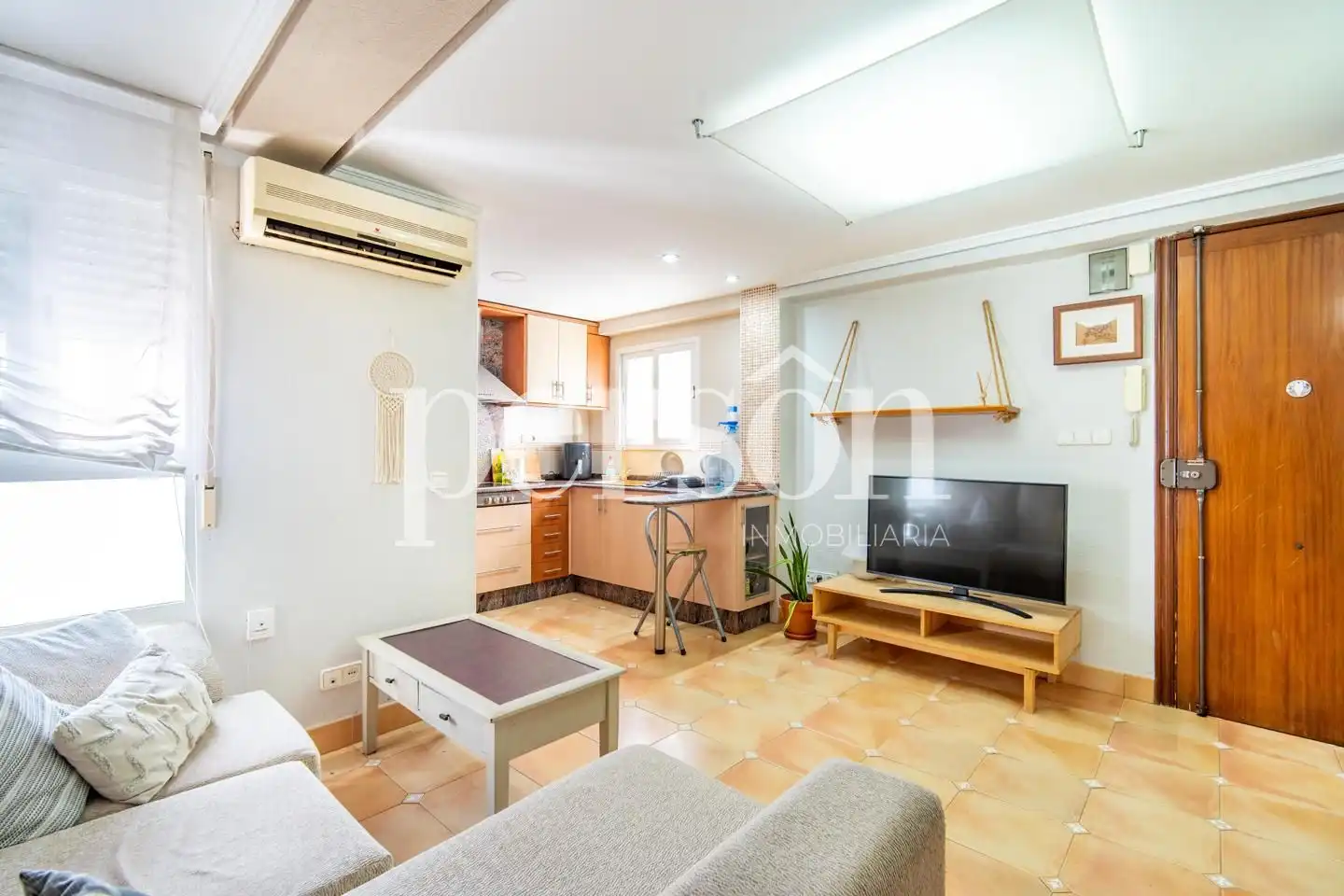 Sala d'estar de Àtic de lloguer en Valencia amb Aire condicionat, Calefacció i Terrassa