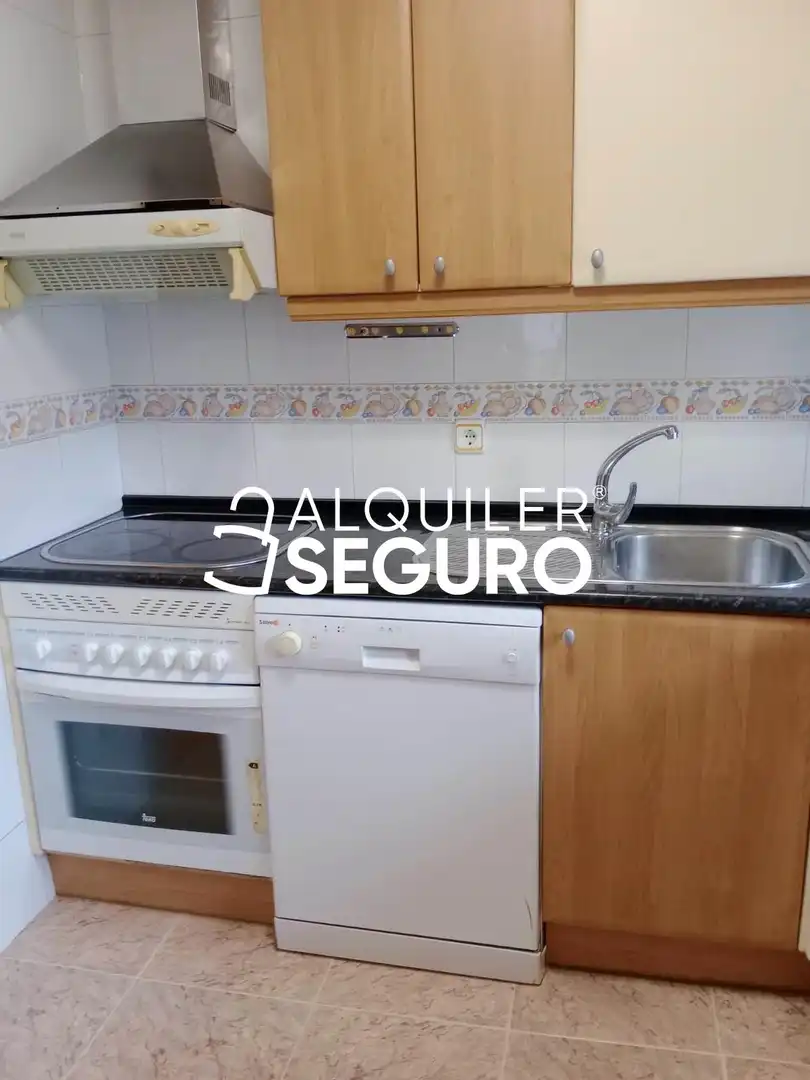 Kitchen of Flat for rent in Madrid  with Heating and Furnished