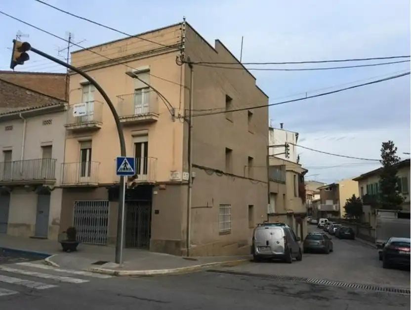 Vista exterior de Edificio en venta en Navàs