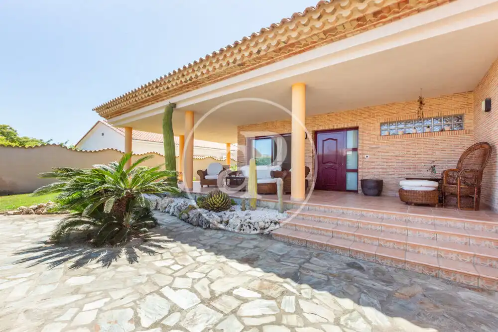 Terraza de Casa o chalet en venta en Sagunto / Sagunt con Aire acondicionado, Calefacción y Jardín privado