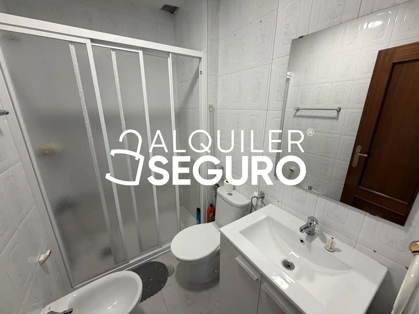 Baño de Piso de alquiler en Yuncos con Aire acondicionado, Calefacción y Terraza