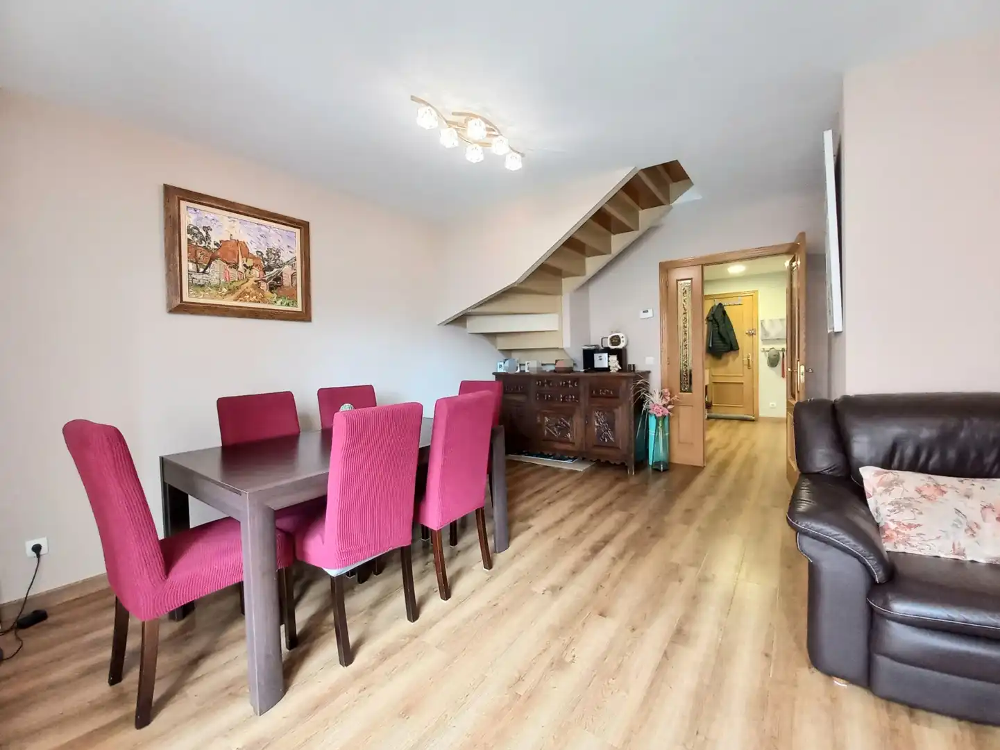 Menjador de Casa adosada en venda en Arcos amb Calefacció i Jardí privat