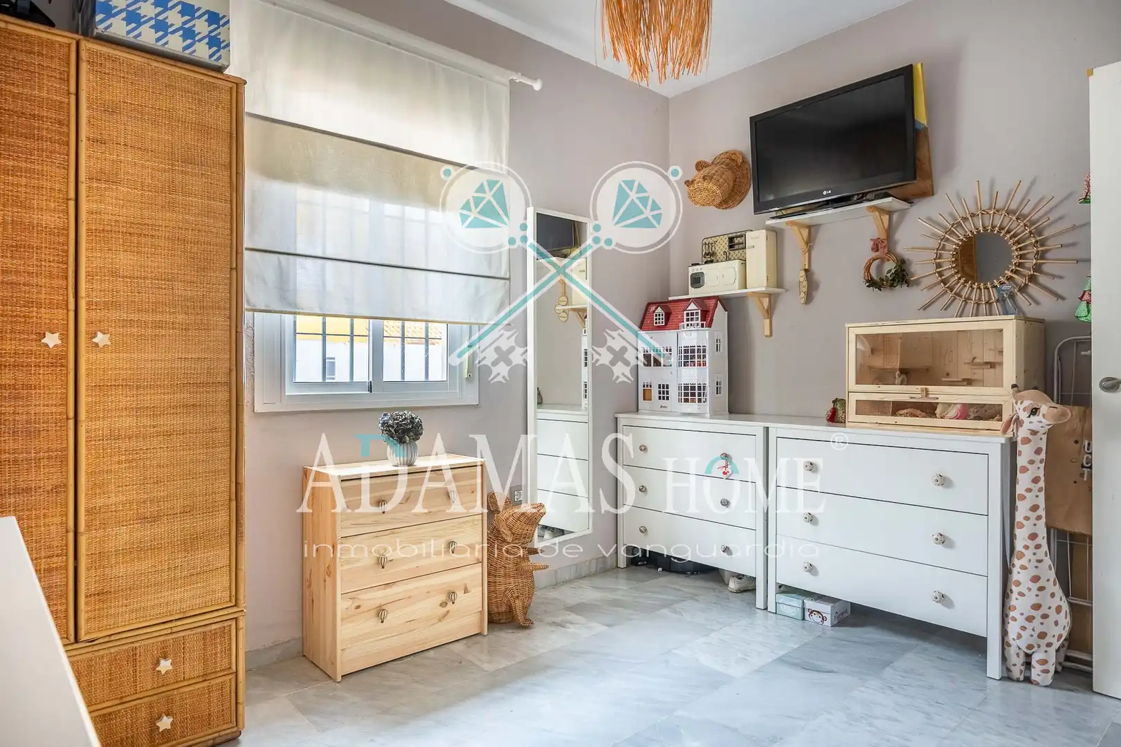 Habitación de Casa o chalet en venta en Valencina de la Concepción con Aire acondicionado, Calefacción y Jardín privado
