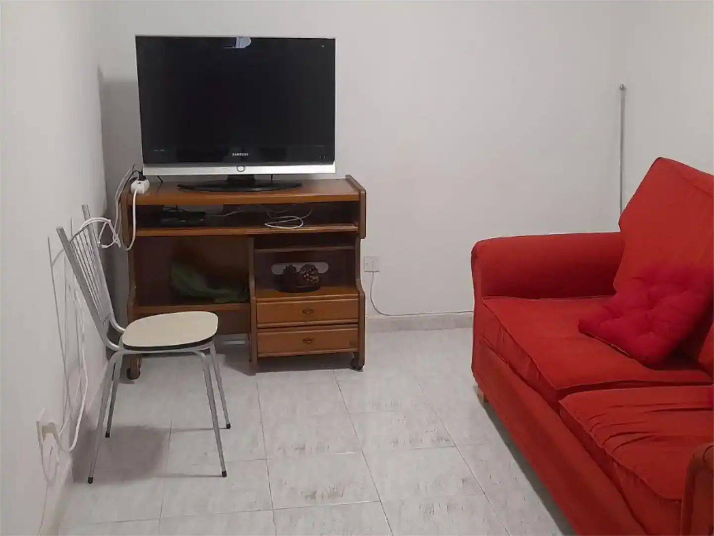 Sala de estar de Casa adosada en venta en Cilleros con Amueblado y Balcón