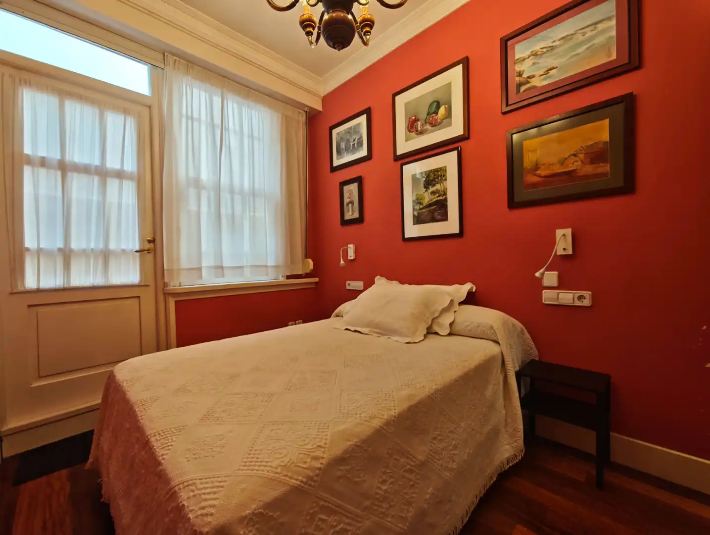 Habitación de Piso de alquiler en Ferrol con Calefacción, Parquet y Terraza