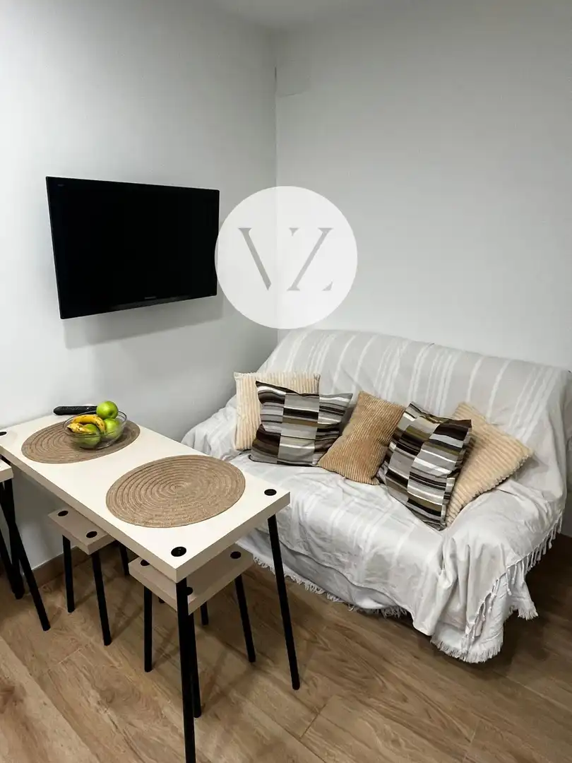 Living room of Flat for sale in Salamanca  with Heating, Terrace and Furnished