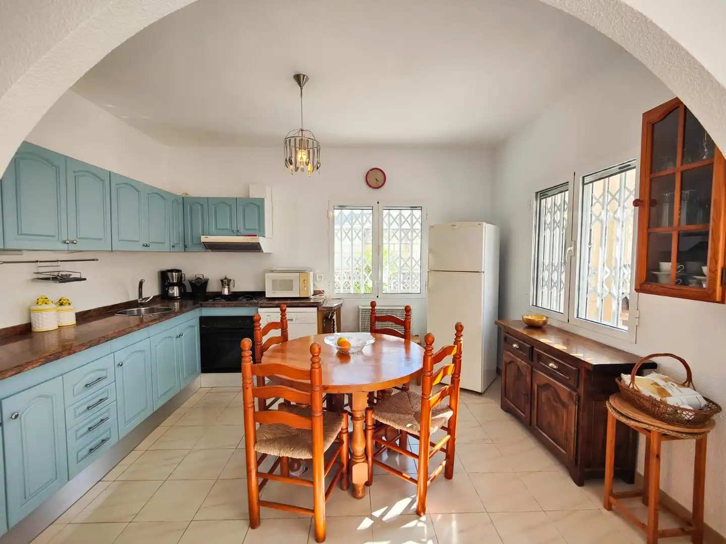 Cocina de Casa adosada en venta en Torrevieja con Aire acondicionado, Jardín privado y Terraza
