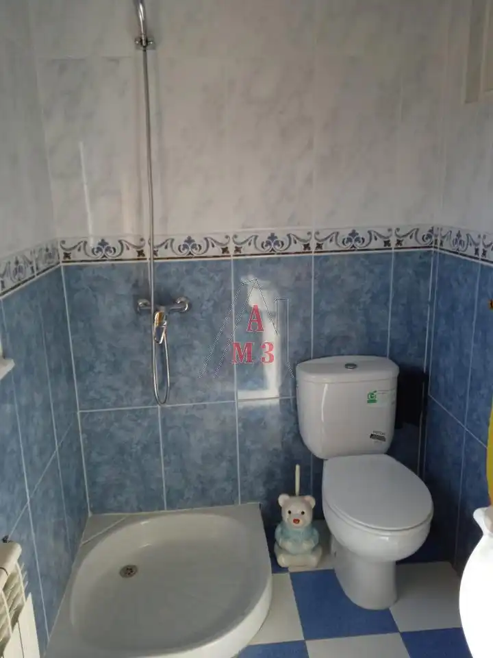 Bany de Casa o xalet en venda en Luyego amb Calefacció, Jardí privat i Terrassa