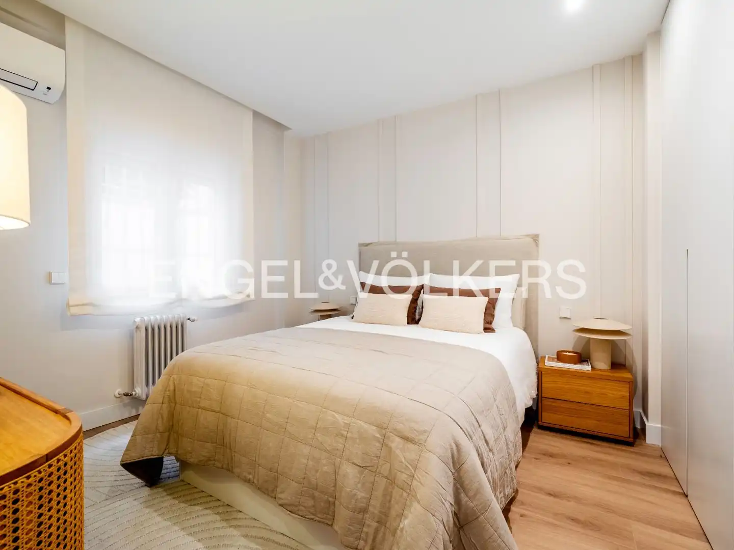 Schlafzimmer von Wohnung zur Miete in Madrid mit Klimaanlage, Heizung und Terrasse