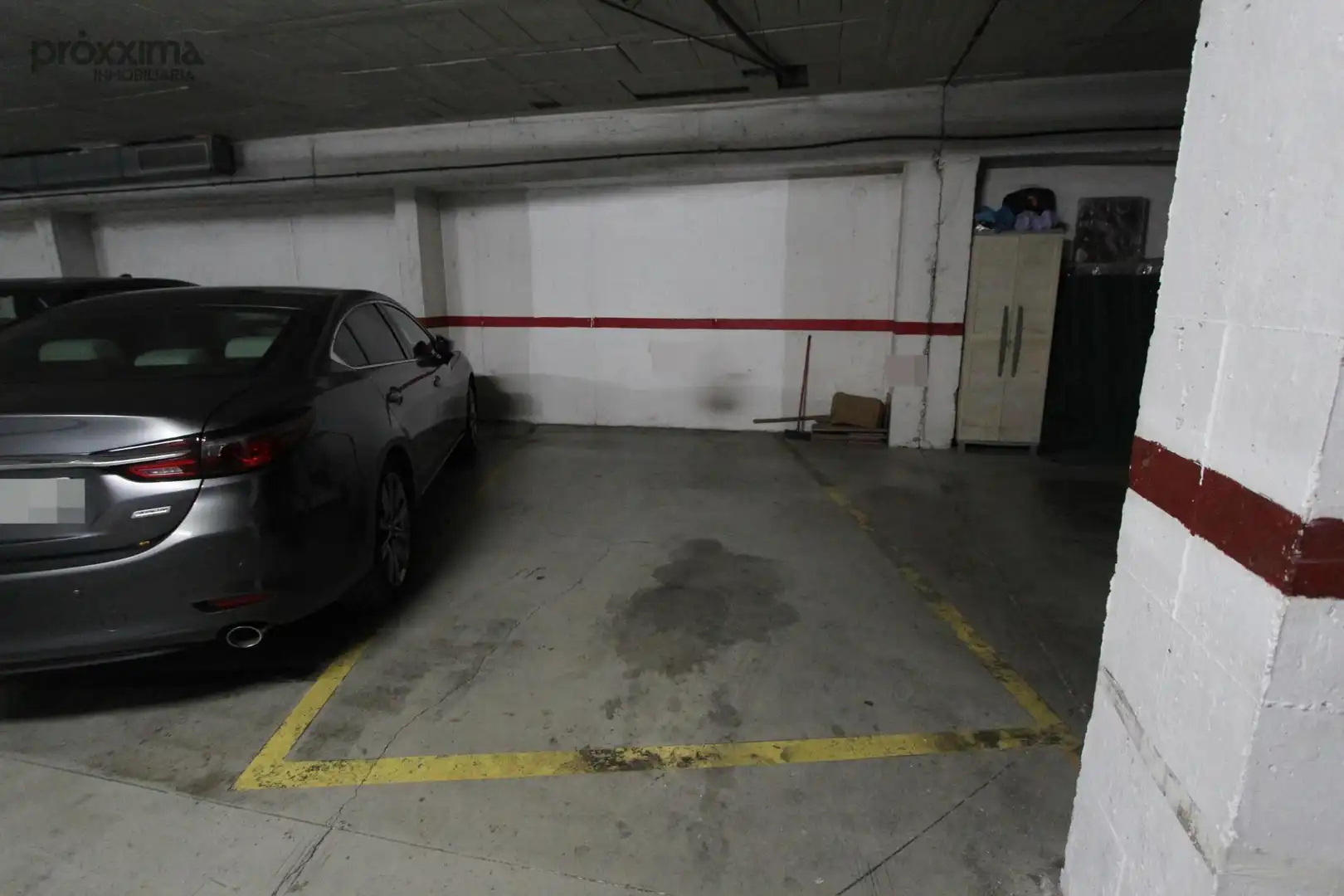 Parking de Piso en venta en Sevilla con Aire acondicionado y Balcón