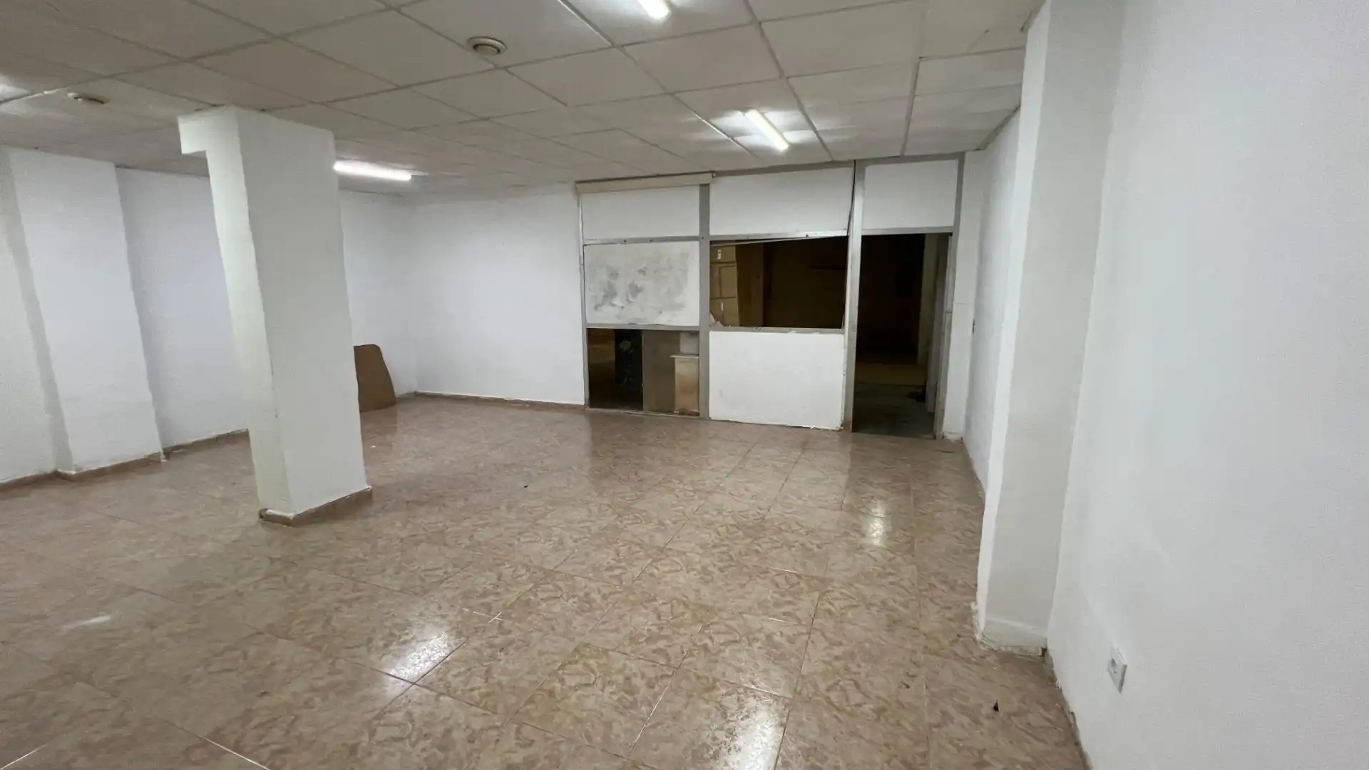 Local comercial en alquiler en Plaza Xúquer, imagen 12