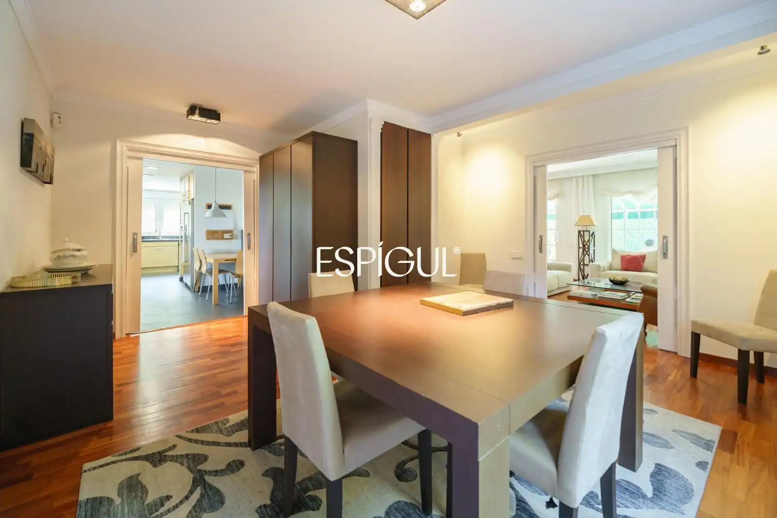 Dining room of Houses for sale in Sant Cugat del Vallès  with Air Conditioner, Heating and Parquet flooring