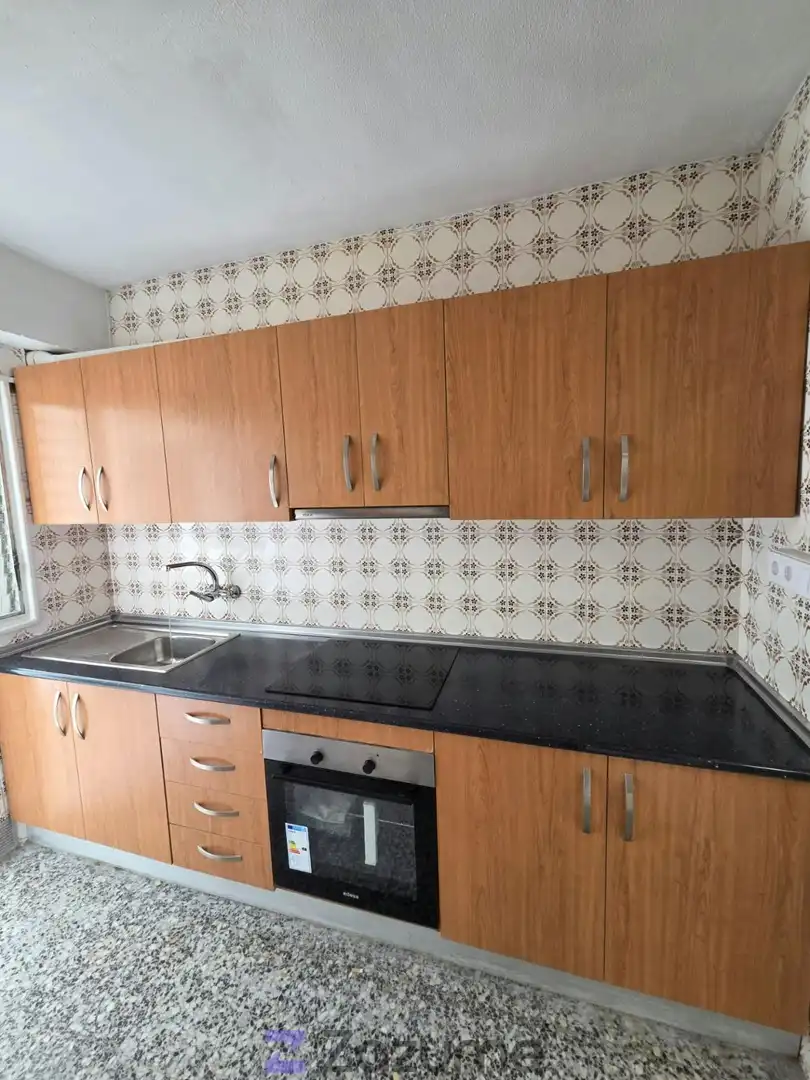 Cuina de Pis de lloguer en Molina de Segura amb Moblat, Forn i Rentadora