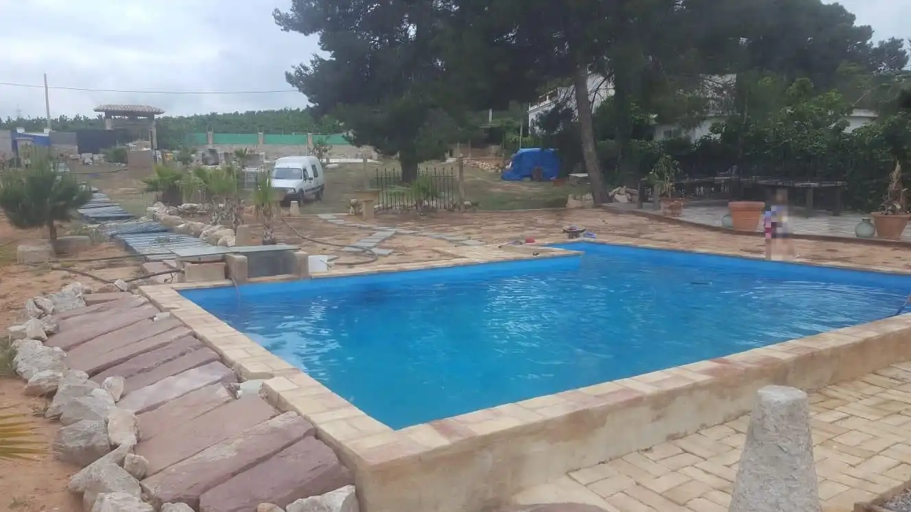 Swimming pool of Residential for sale in Godella