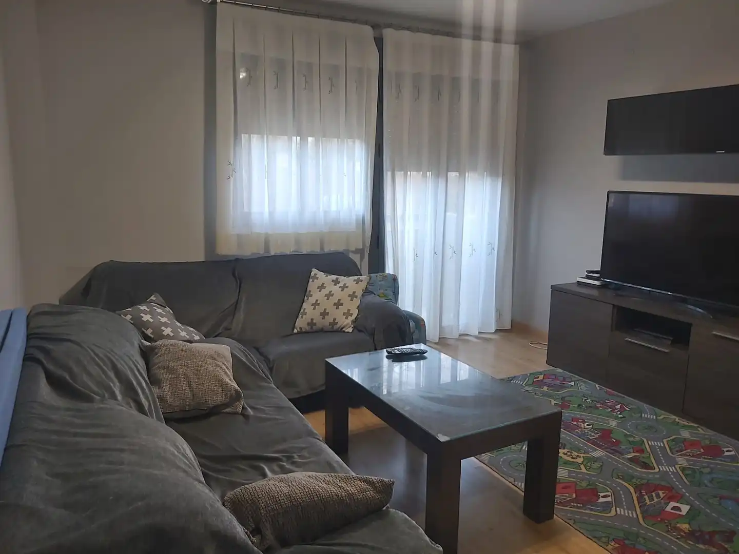 Living room of Flat for sale in Córdoba  with Air Conditioner, Heating and Storage room