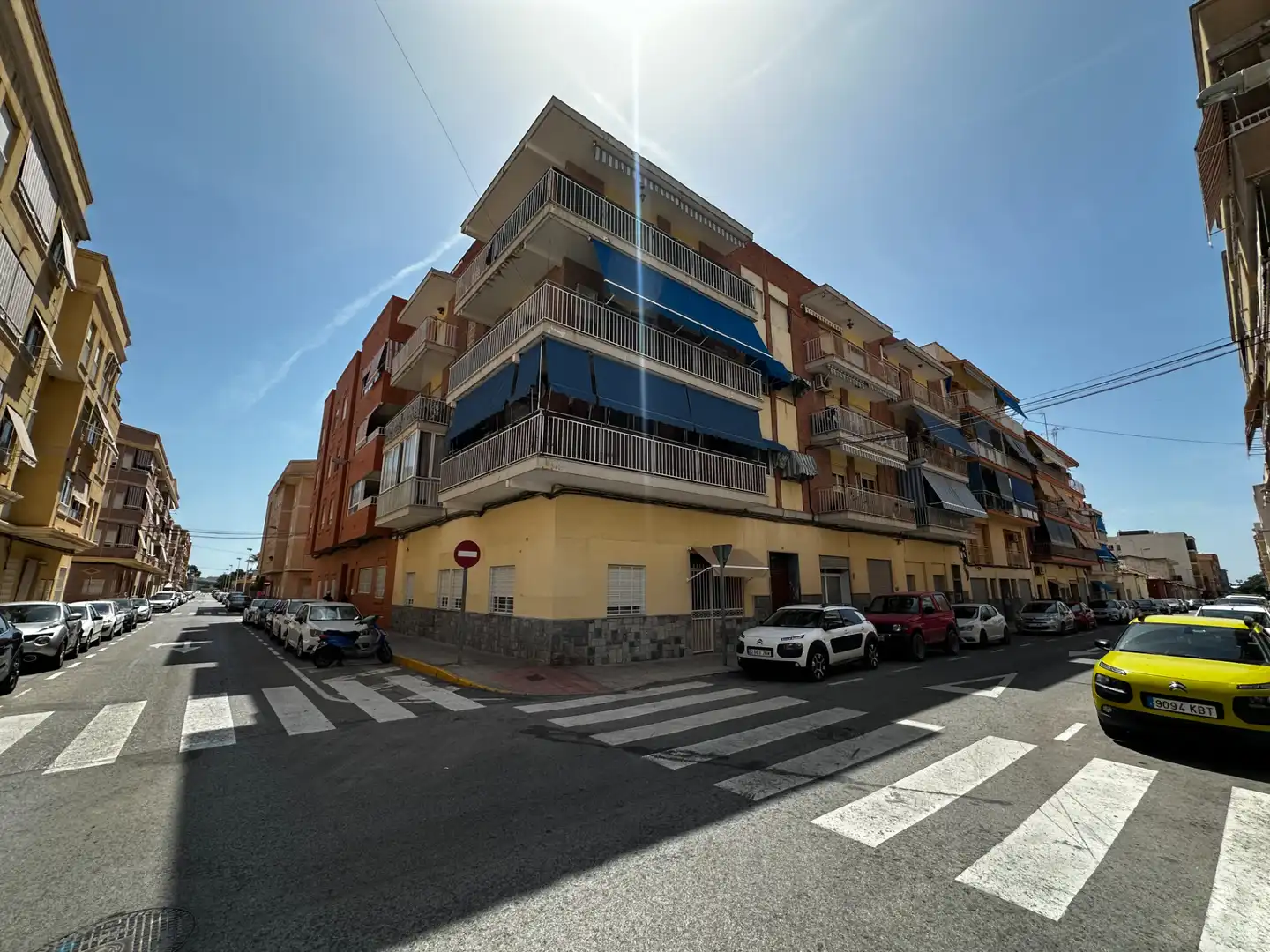 Außenansicht von Wohnung zum Verkauf in Elche / Elx mit Klimaanlage, Heizung und Terrasse