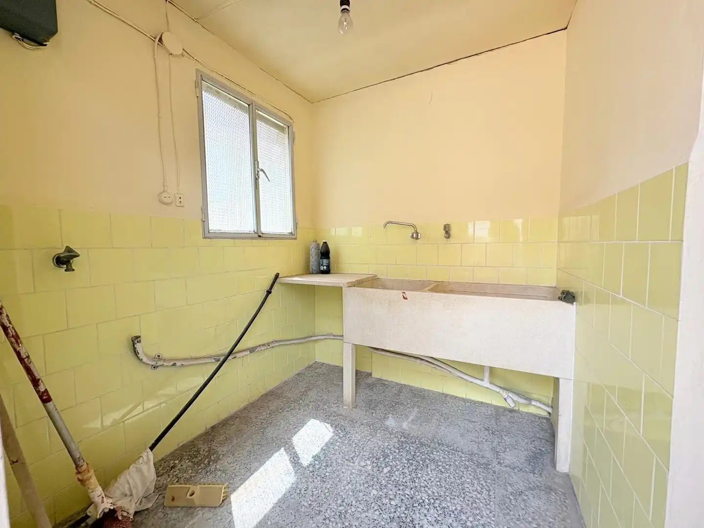 Cuina de Casa o xalet en venda en Alfafar amb Terrassa, Traster i Balcó