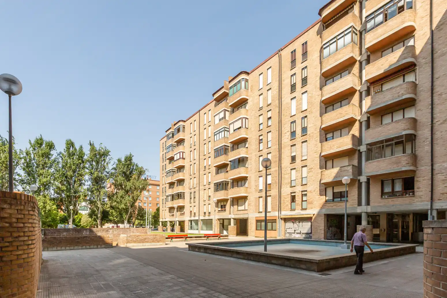 Vista exterior de Pis de lloguer en  Pamplona / Iruña amb Calefacció, Parquet i Terrassa