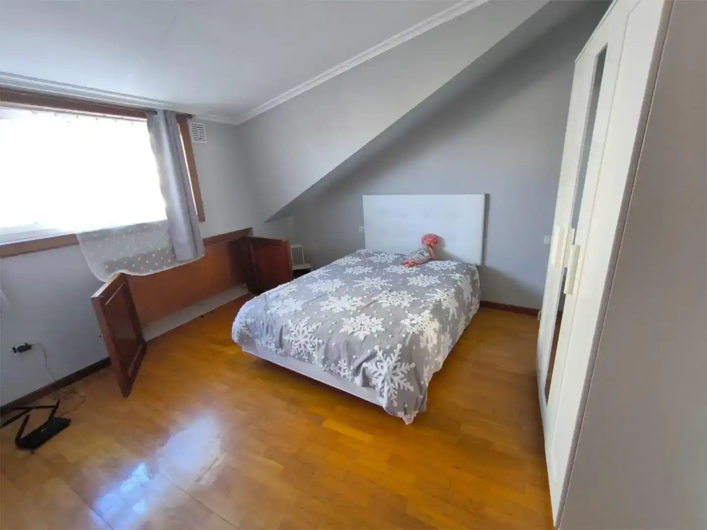 Habitación de Casa adosada en venta en Vigo  con Parquet, Trastero y Amueblado