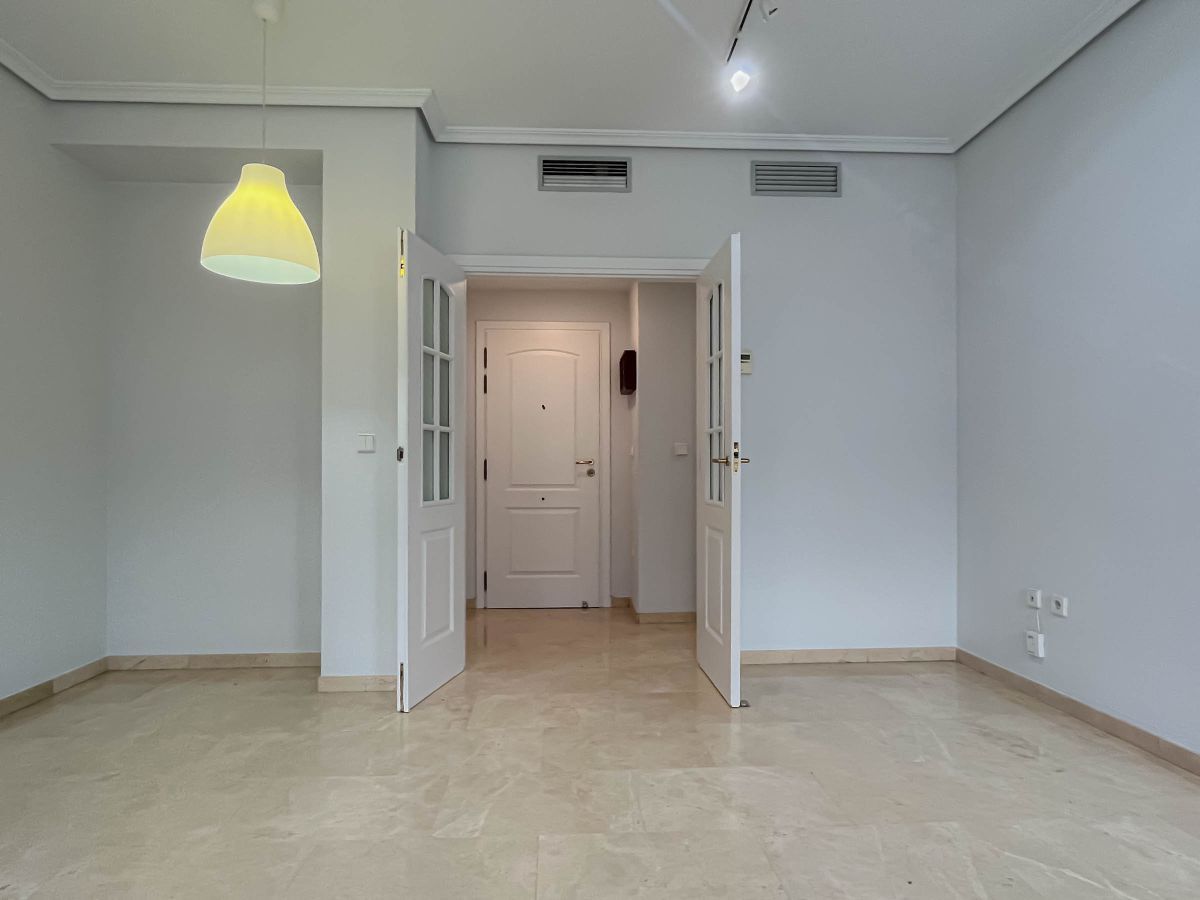 Flat to rent in  Sevilla Capital  with Air Conditioner and Heating