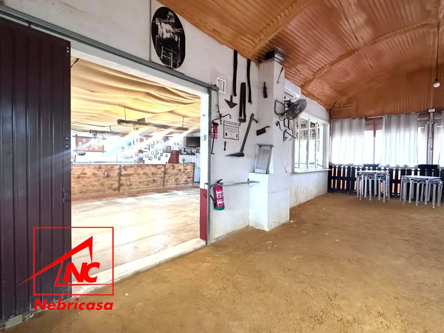 Finca rústica en venda en Lebrija amb Aire condicionat, Piscina i Moblat