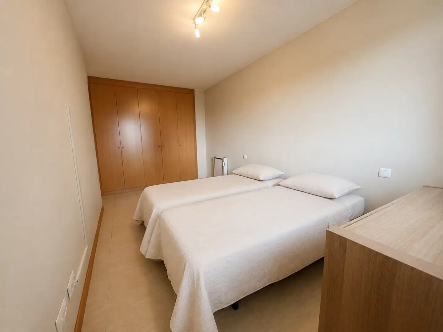 Habitación de Piso en venta en Paterna con Aire acondicionado, Calefacción y Piscina
