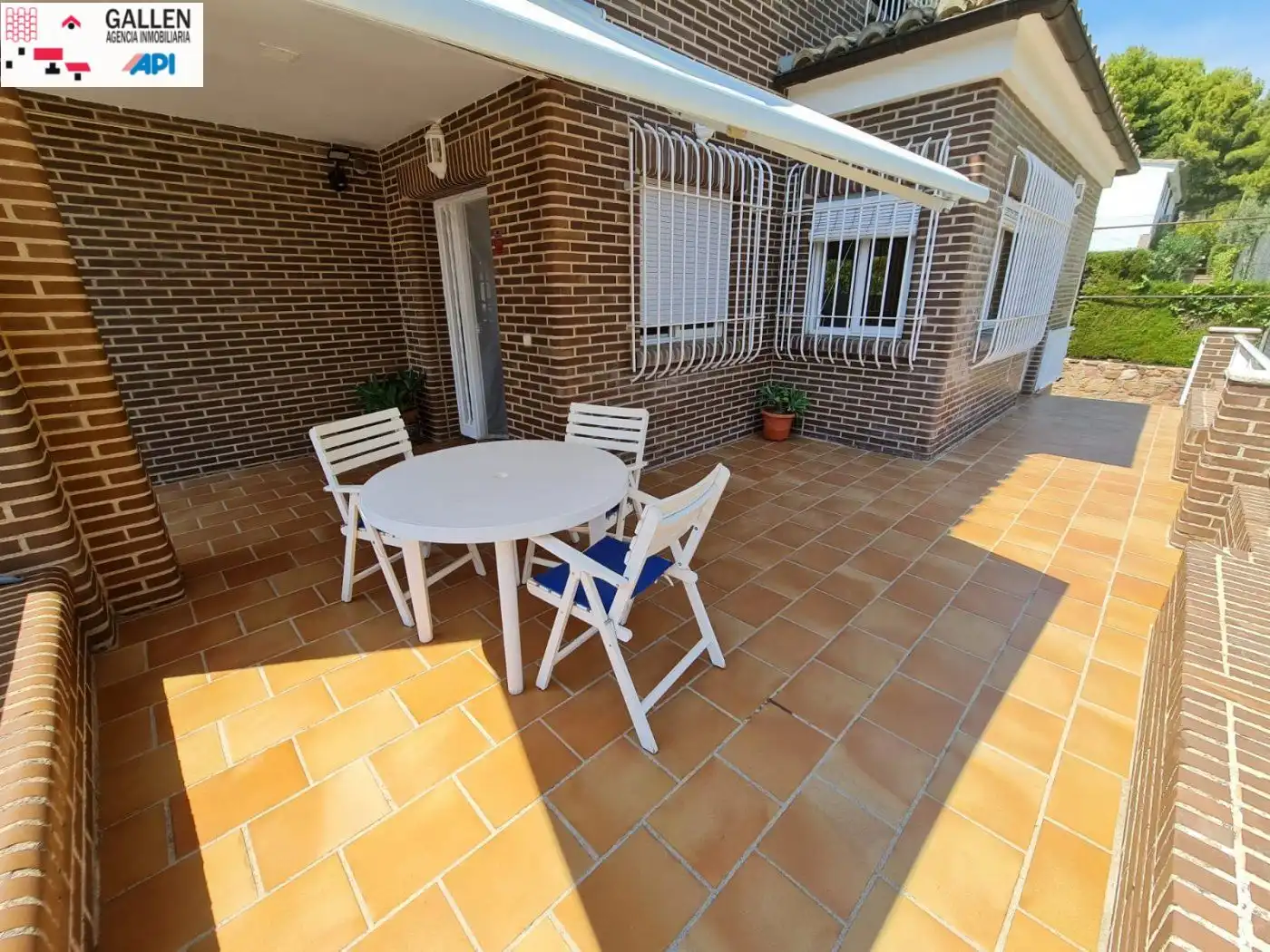 Casa o xalet en venda a Montornés - Las Palmas - El Refugio