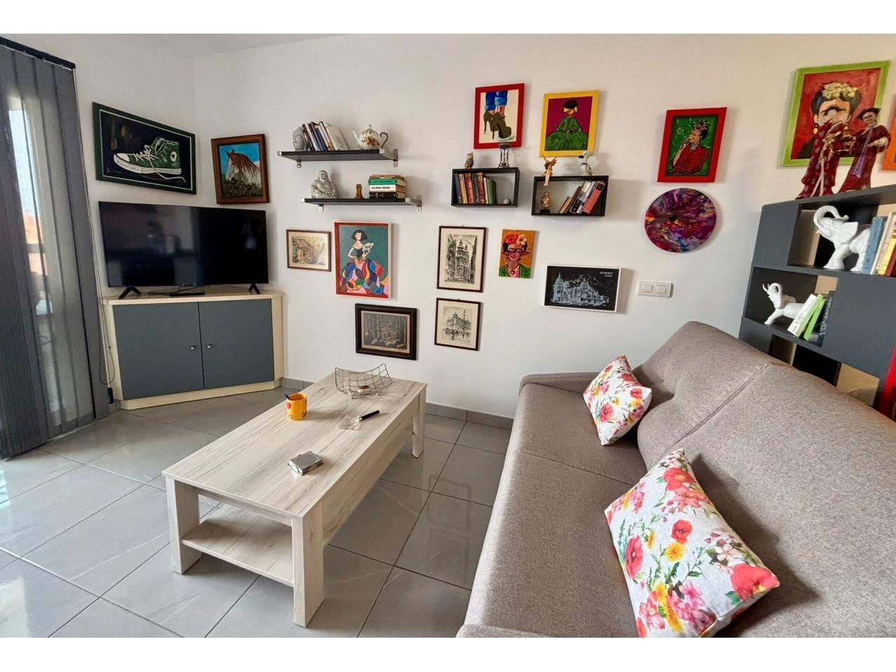 Sala d'estar de Estudi en venda en Puerto de la Cruz amb Balcó