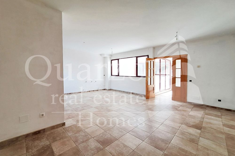 Sala d'estar de Casa adosada en venda en Las Herencias