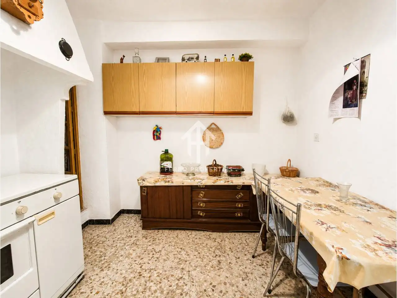 Cuina de Casa o xalet en venda en Priego de Córdoba amb Jardí privat, Terrassa i Moblat
